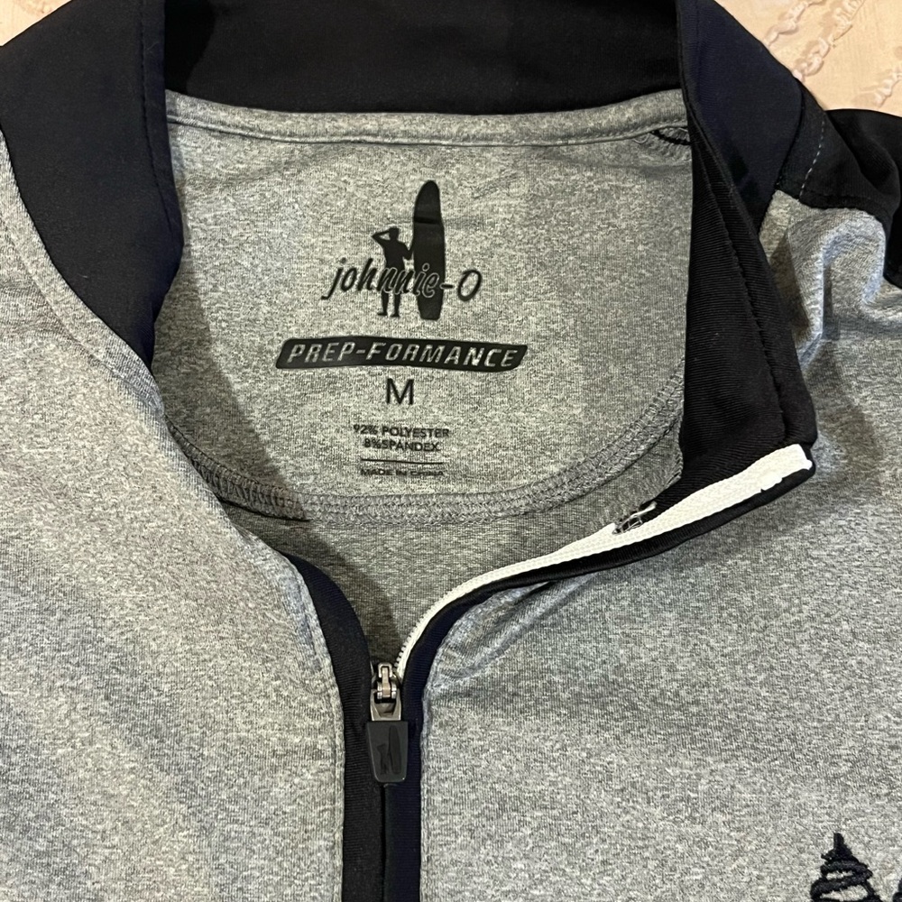 johnnie-O Heather Gray and Black Pullover
